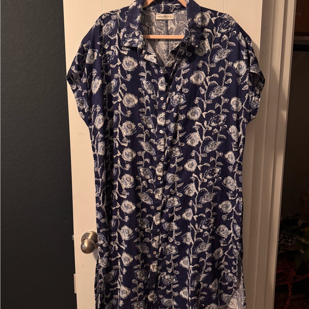 NATURAL LIFE Navy and White Floral Shirt Dress